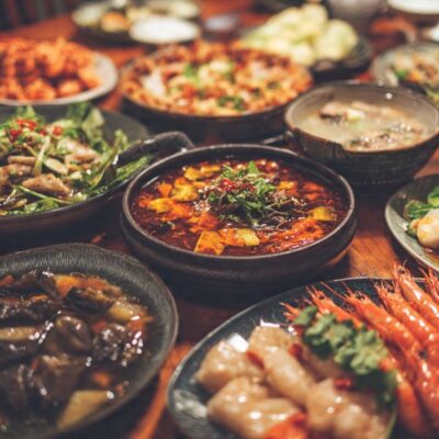 Affordable catering services in Singapore offering a diverse buffet of traditional Chinese and seafood dishes